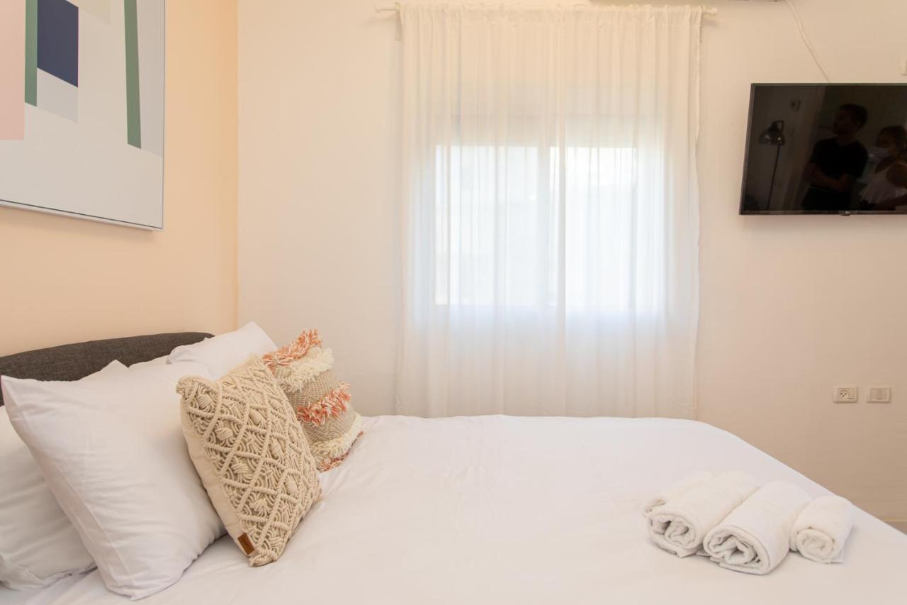 Port City Haifa - Bat Galim 25 Mtrs From The Beach & Rambam Exterior photo