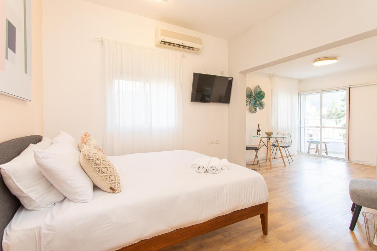 Port City Haifa - Bat Galim 25 Mtrs From The Beach & Rambam Exterior photo